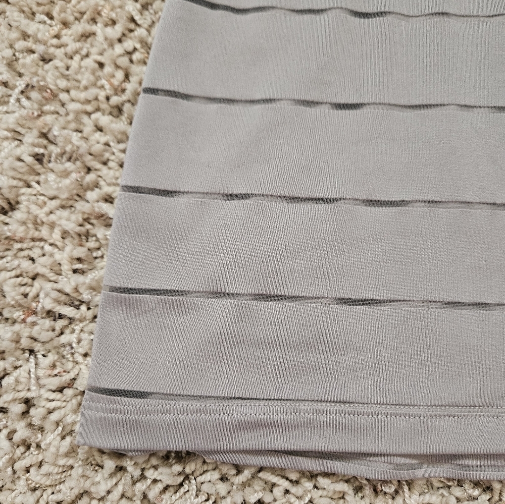 Woman's Athleta Stripe Mesh High Neck Chi Tank Gray - xxs, can fit larger - Picture 9 of 13